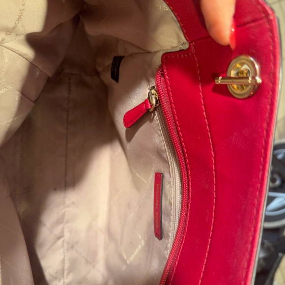 Michael Kors Purse RED.
Beautiful condition. 
Used maybe 3 times - Picture 9 of 11